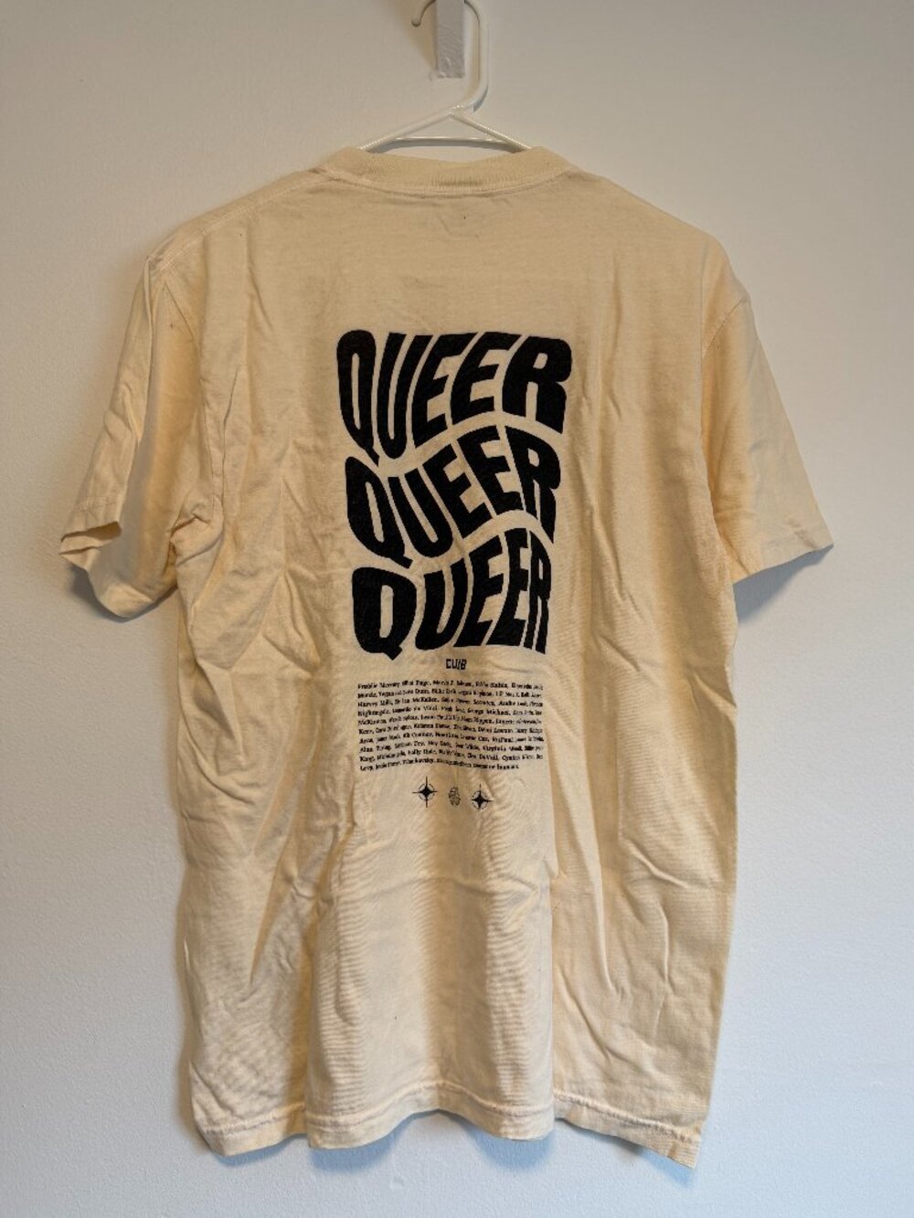 Gay / LGBTQ+ Pride - Queer T-Shirt - Medium (brand new)